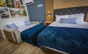 Unique Suite in El Poblado CoWork/ GYM / Fast WiFi